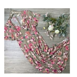 NWT Entro Floral V-Neck Maxi Dress Large